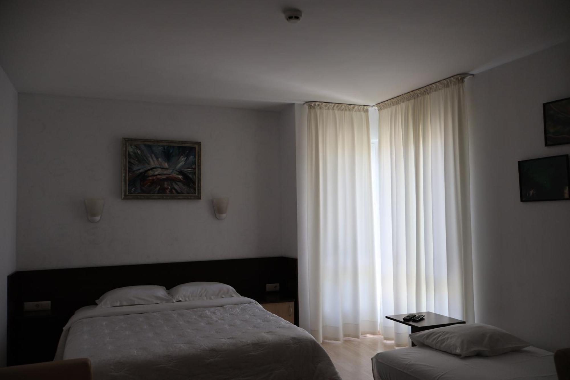 Family Hotel Avramov Vidin Eksteriør billede